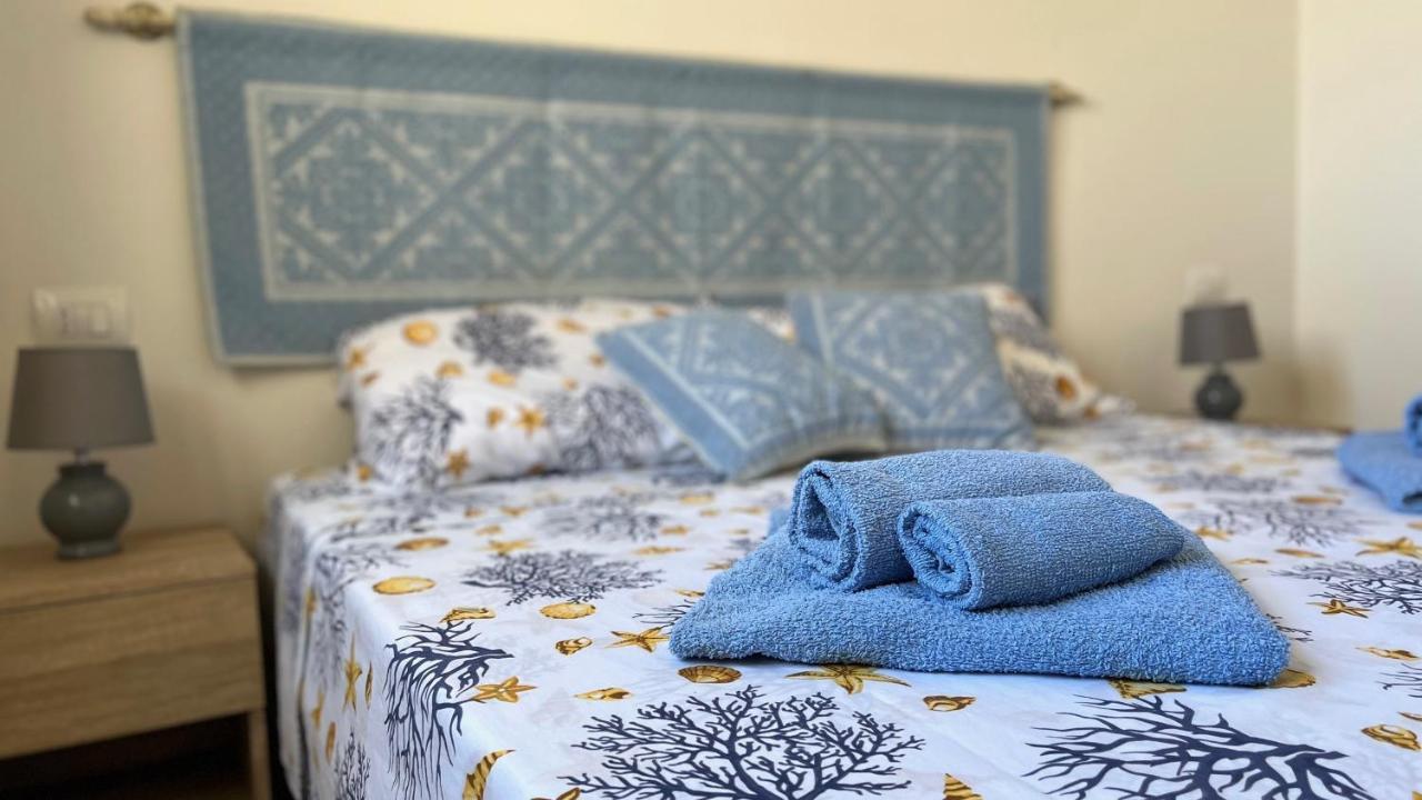 شقة Attici Con Terrazzo Vista Mare كالاسيتا المظهر الخارجي الصورة