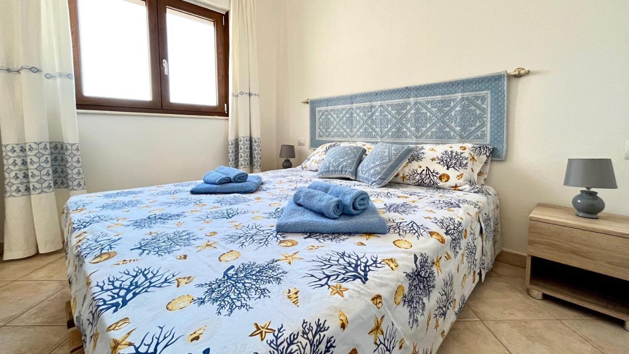 شقة Attici Con Terrazzo Vista Mare كالاسيتا المظهر الخارجي الصورة