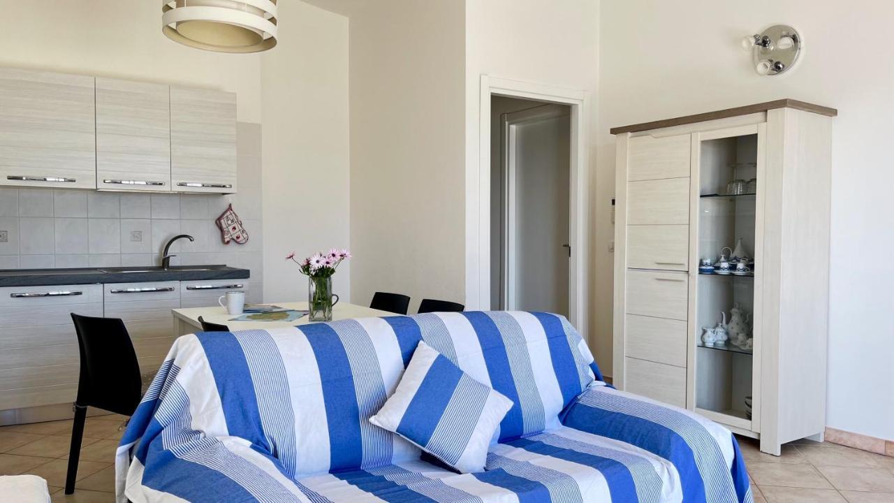 شقة Attici Con Terrazzo Vista Mare كالاسيتا المظهر الخارجي الصورة