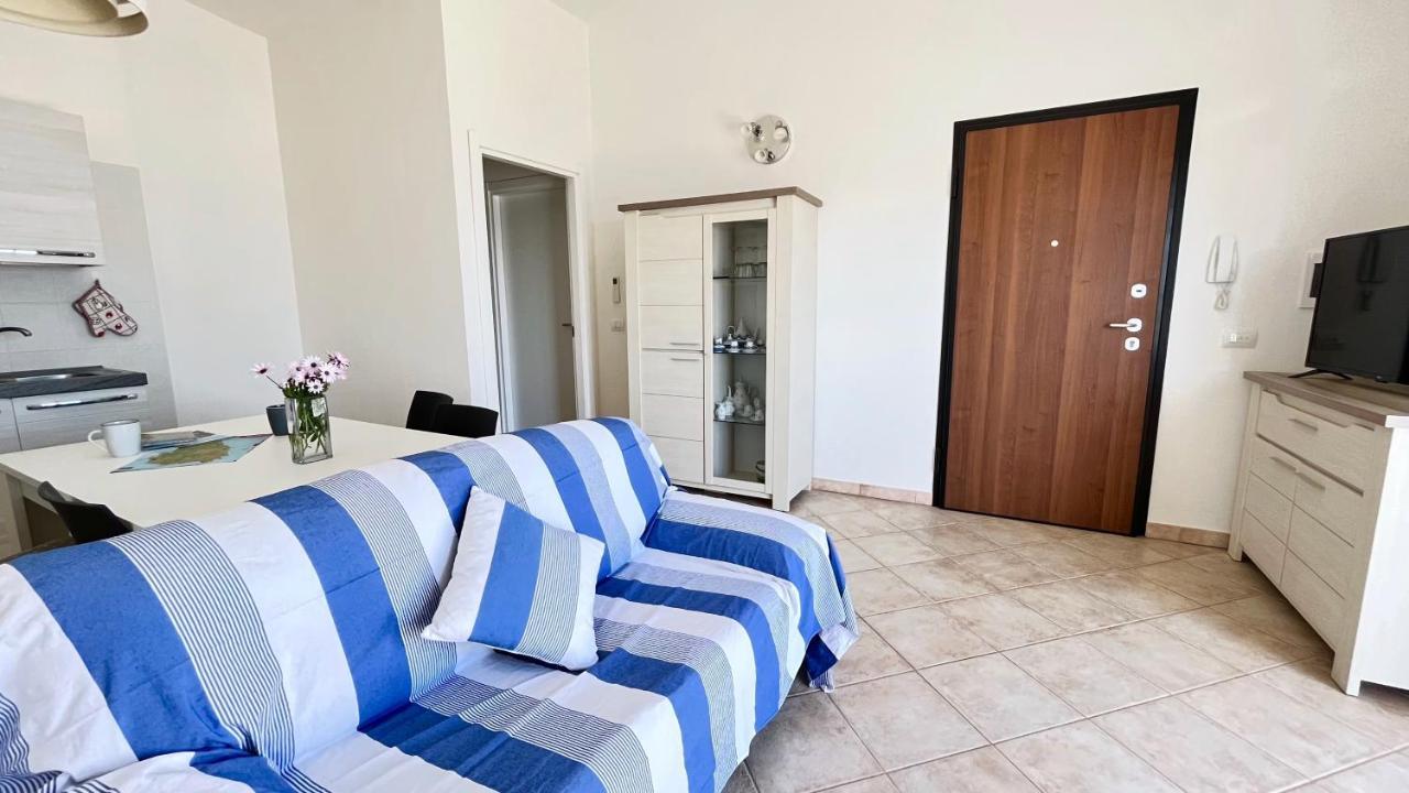شقة Attici Con Terrazzo Vista Mare كالاسيتا المظهر الخارجي الصورة