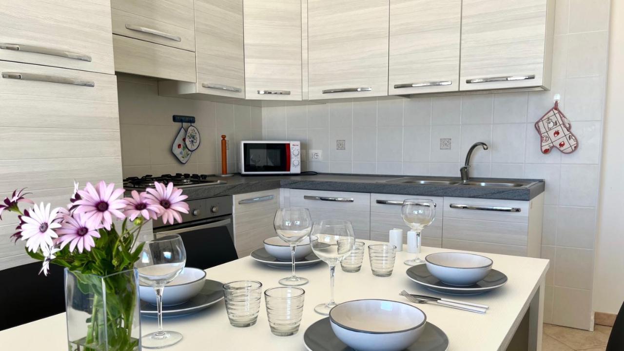 شقة Attici Con Terrazzo Vista Mare كالاسيتا المظهر الخارجي الصورة