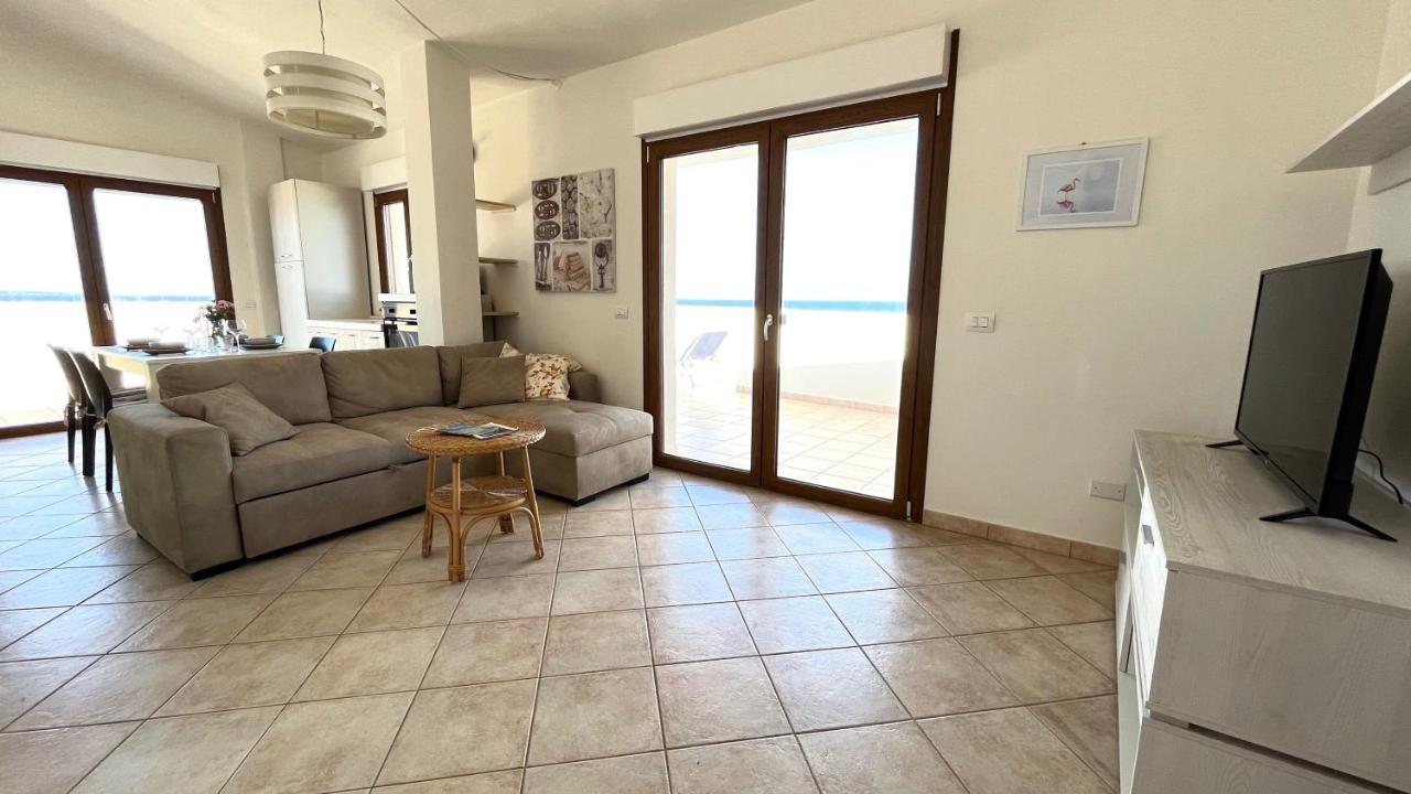 شقة Attici Con Terrazzo Vista Mare كالاسيتا المظهر الخارجي الصورة