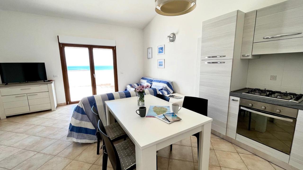 شقة Attici Con Terrazzo Vista Mare كالاسيتا المظهر الخارجي الصورة