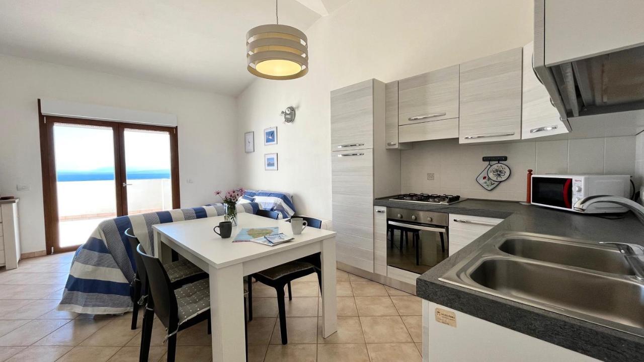 شقة Attici Con Terrazzo Vista Mare كالاسيتا المظهر الخارجي الصورة